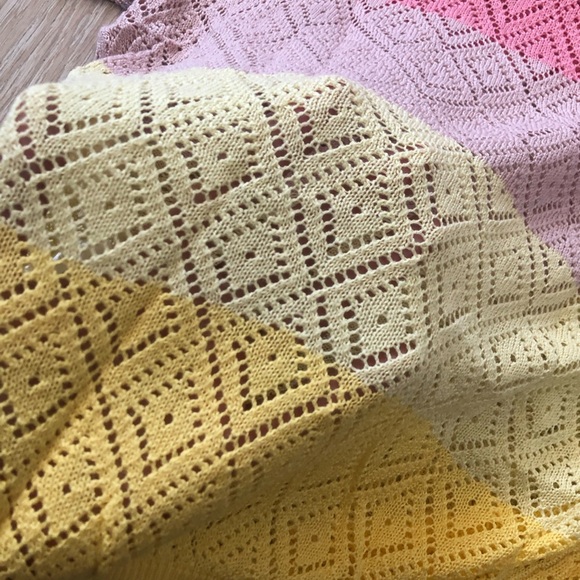 H&M Multicolored Lace Knit Short Sleeve Top Size S - Picture 7 of 10